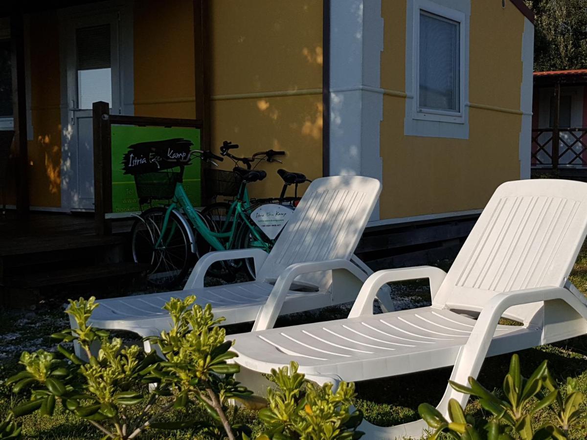 Naturist Mobile Homes Eden In Fkk Ulika Poreč Exterior foto