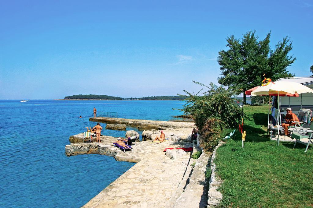 Naturist Mobile Homes Eden In Fkk Ulika Poreč Exterior foto